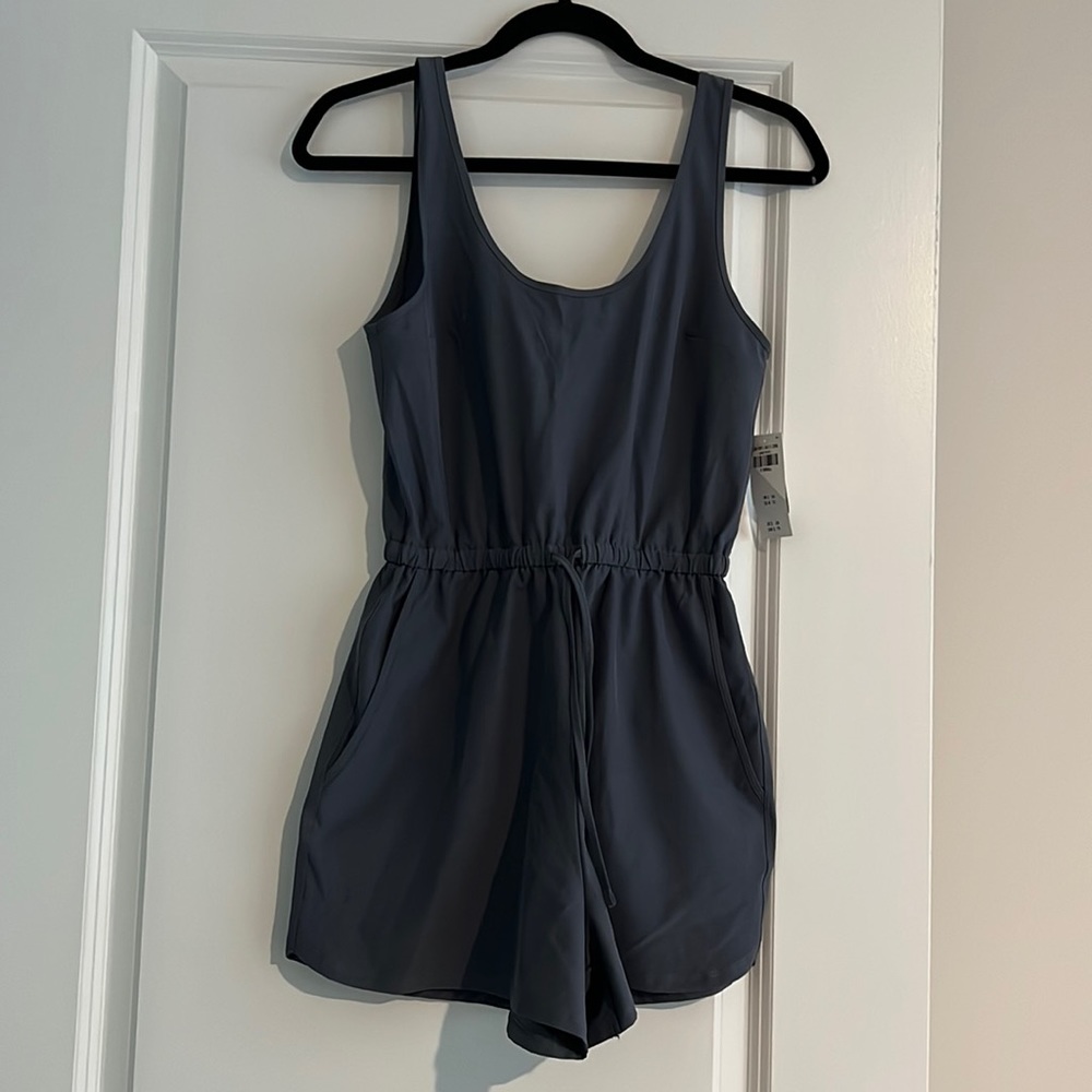 Abercrombie & Fitch Athletic Romper Fit to Flatter size XS New with tags